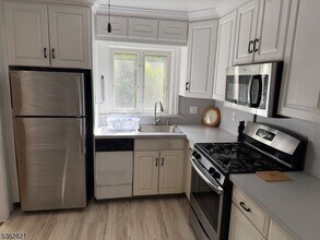 54 S Central Ave in Ramsey, NJ - Building Photo - Building Photo