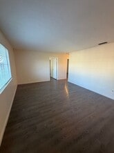 7585 Twin Oaks Ave in Citrus Heights, CA - Building Photo - Building Photo