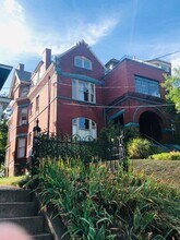 Park in Cincinnati, OH - Foto de edificio - Building Photo