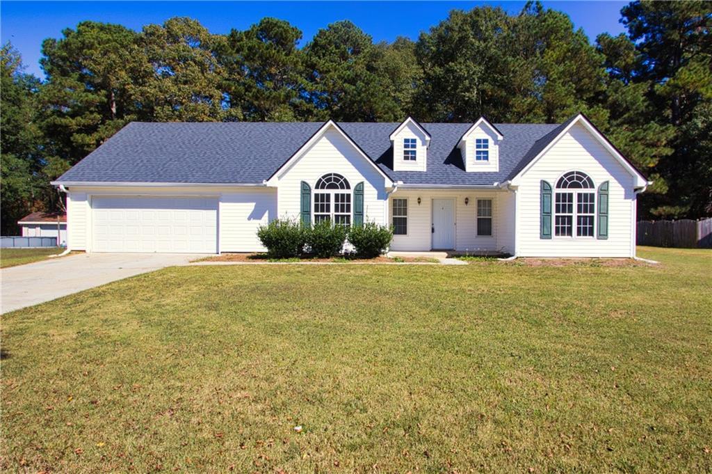 350 Windermere Dr in Loganville, GA - Building Photo