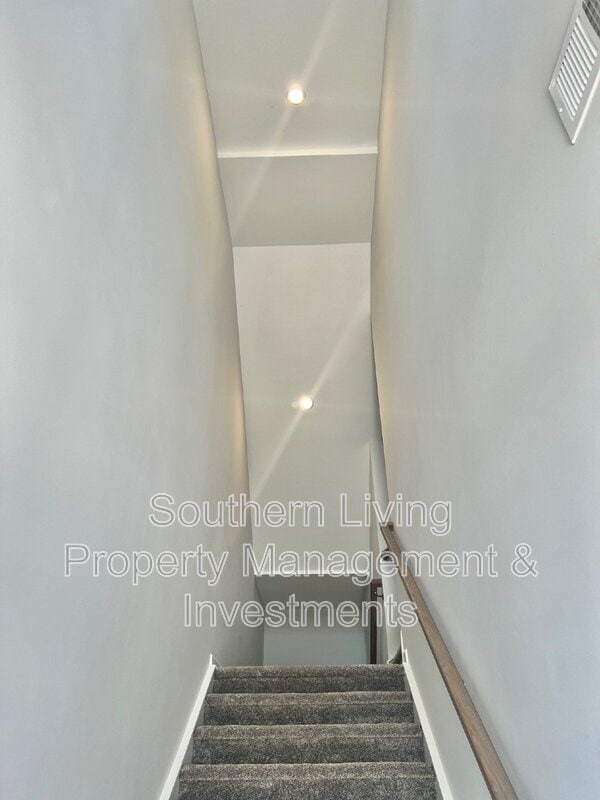 6985 Waterstone Dr in Sherrills Ford, NC - Building Photo - Building Photo