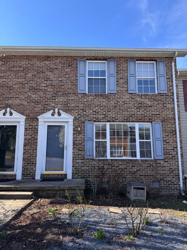 property at 2386 Breckenridge Ct