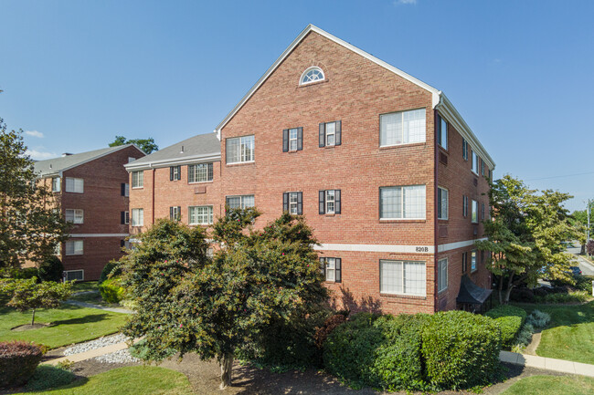 The Boulevard Of Old Town in Alexandria, VA - Foto de edificio - Building Photo