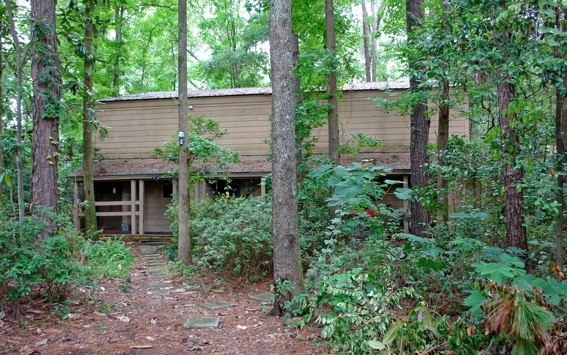 302 Wood Grove Ct in Tallahassee, FL - Building Photo