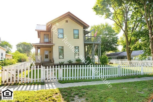 property at 460 S Elm St