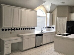 15007 Red Cedar Bluff Ln in Cypress, TX - Building Photo - Building Photo