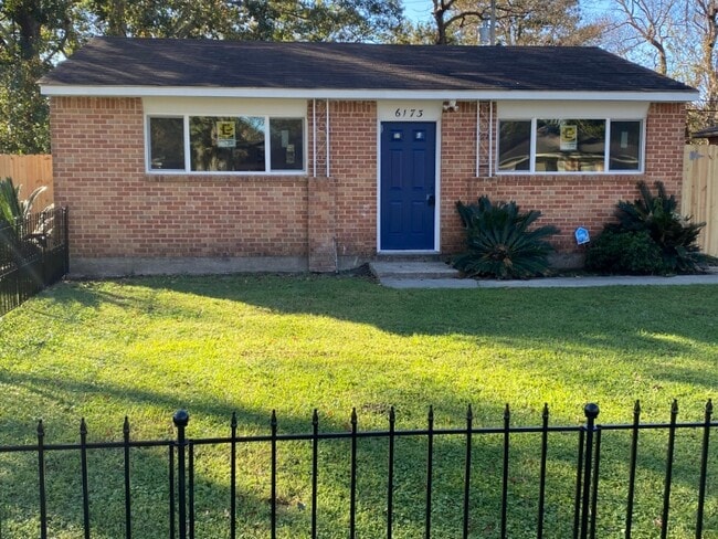 6173 Matthews St in Baton Rouge, LA - Building Photo - Building Photo