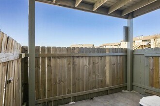 10207 Brownie Dr, Unit B in Austin, TX - Building Photo - Building Photo