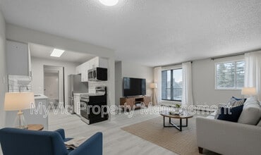 10152-10158 158 St NW in Edmonton, AB - Building Photo - Building Photo