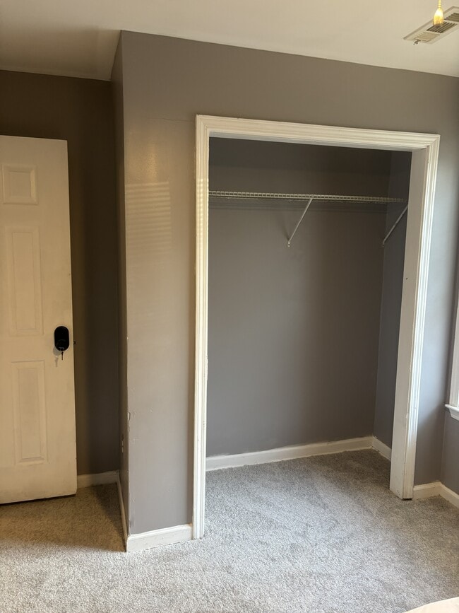 559 Woodlawn Ave NW, Unit Unit B in Atlanta, GA - Building Photo - Building Photo