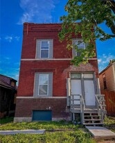824 Canaan Ave in St. Louis, MO - Building Photo
