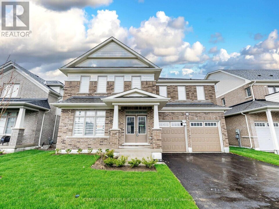 224 Rea Dr in Centre Wellington, ON - Building Photo