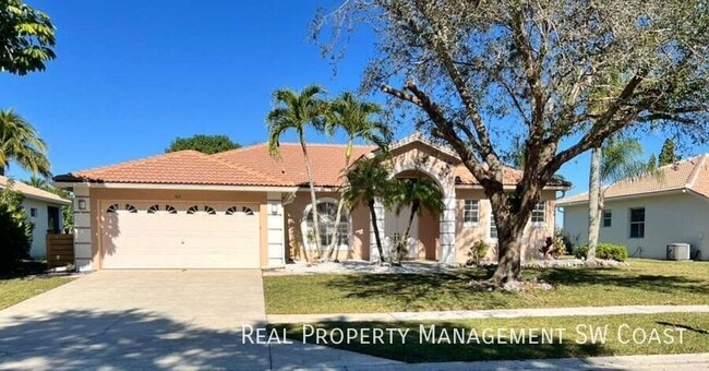 property at 816 Grand Rapids Blvd