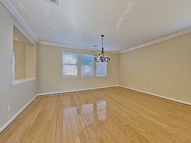 348 Yellow Iris Rd in Grayson, GA - Building Photo - Building Photo