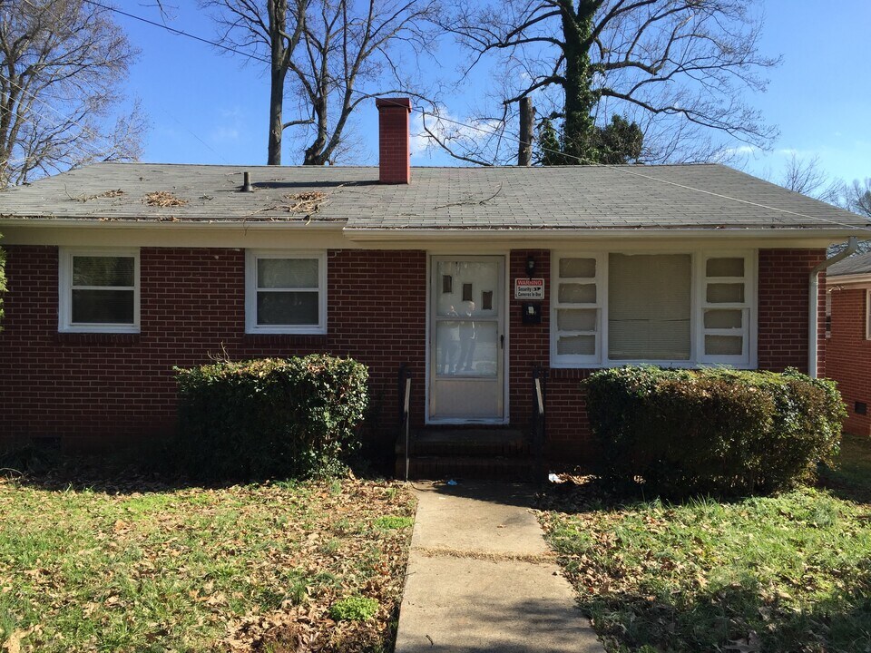 1830 Haines St in Charlotte, NC - Building Photo