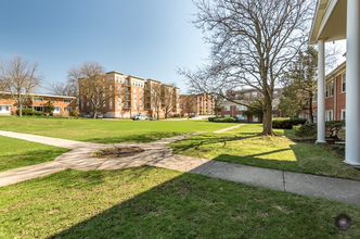 209 Johnson St in Palatine, IL - Foto de edificio - Building Photo