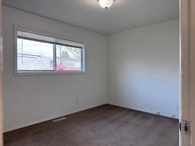 5431 NE 16th Ave in Portland, OR - Building Photo - Building Photo