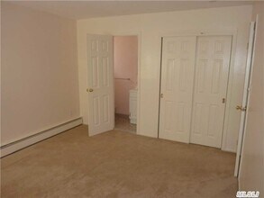 323 Atlantic Ave-Unit -2nd Fl in East Rockaway, NY - Building Photo - Building Photo