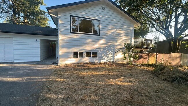 4210 188th St SW in Lynnwood, WA - Building Photo - Building Photo