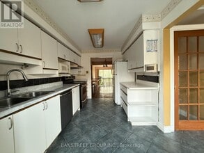 48 Chipwood Crescent in Toronto, ON - Building Photo - Building Photo