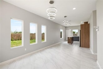 29 Las Vistas Ln in Weslaco, TX - Building Photo - Building Photo