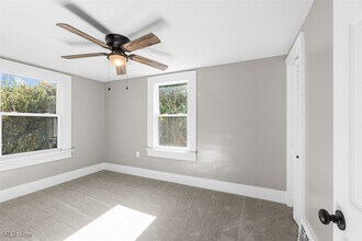 1922 12th St in Cuyahoga Falls, OH - Building Photo - Building Photo