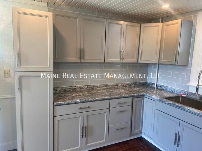 property at 43 Fling St