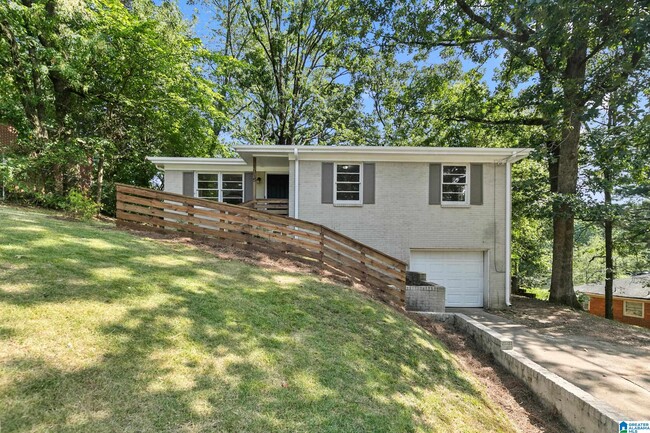 property at 1015 Belle Meade Dr