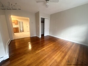 39 Charter St, Unit 3F in Boston, MA - Foto de edificio - Building Photo