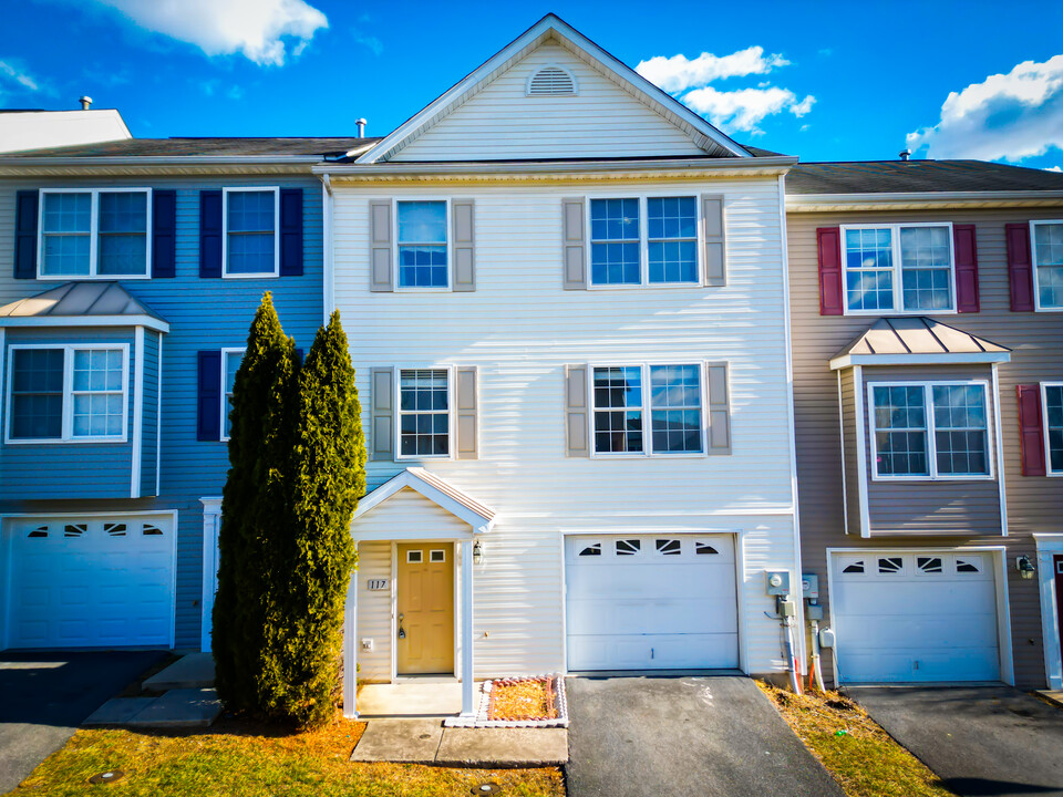 117 Windmill Ln in Winchester, VA - Building Photo