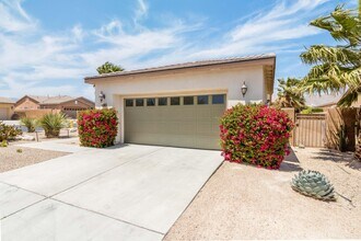 66168 S Agua Dulce Dr in Desert Hot Springs, CA - Building Photo - Building Photo