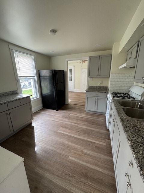 property at 528 E Mulberry St