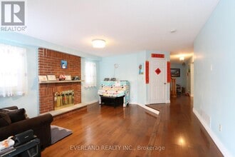 28 Bauer Crescent in Markham, ON - Building Photo - Building Photo