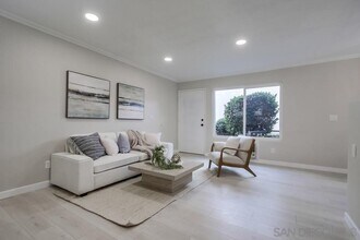 9516 Carroll Canyon Rd in San Diego, CA - Building Photo - Building Photo