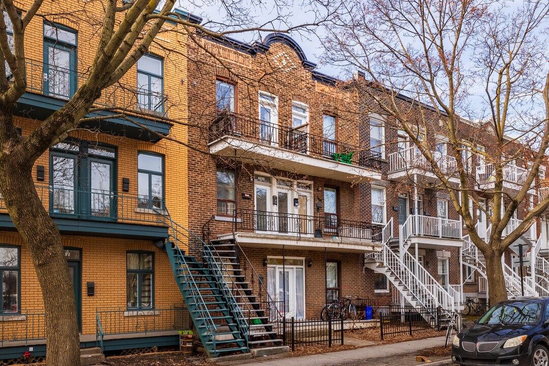 4698-4706 Messier St in Montréal, QC - Building Photo