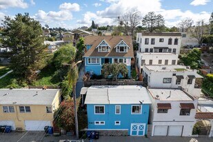 1046-1048 Laguna Ave in Los Angeles, CA - Building Photo