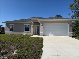 3310 11th St W in Lehigh Acres, FL - Building Photo