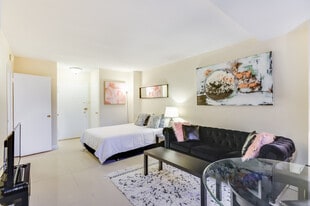 1111 Arlington Blvd, Unit 546 in Arlington, VA - Building Photo