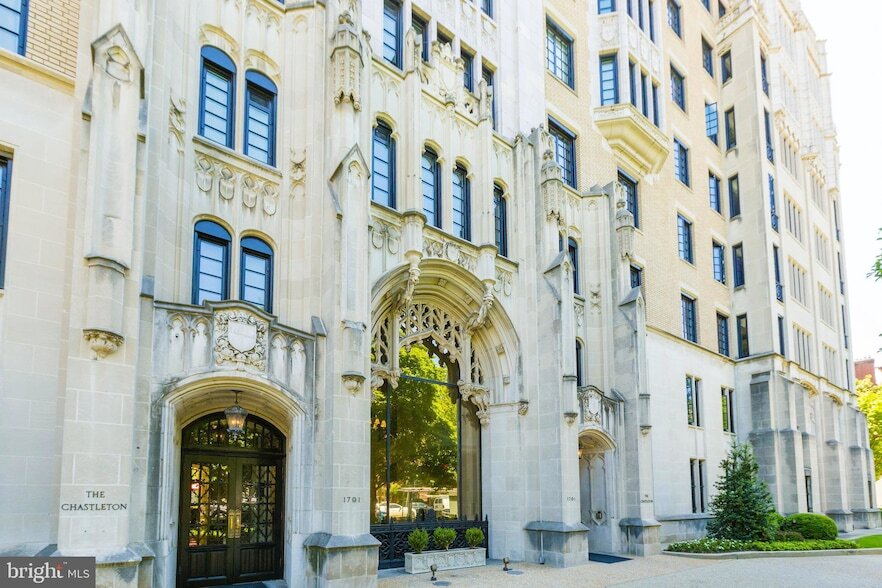 1701 16th St NW, Unit 410 in Washington, DC - Foto de edificio