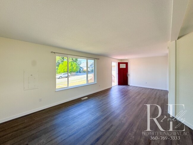 1114 Scott Ave in Bremerton, WA - Building Photo - Building Photo