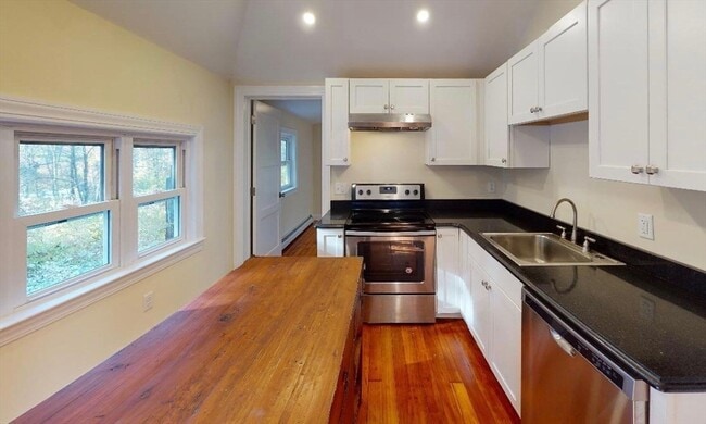 property at 17 Lyndale Ave