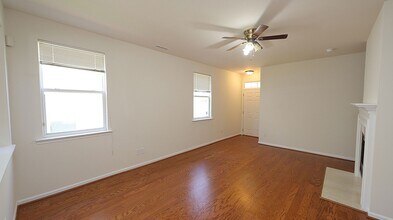 4030 Remington Oaks Cir in Cary, NC - Building Photo - Building Photo