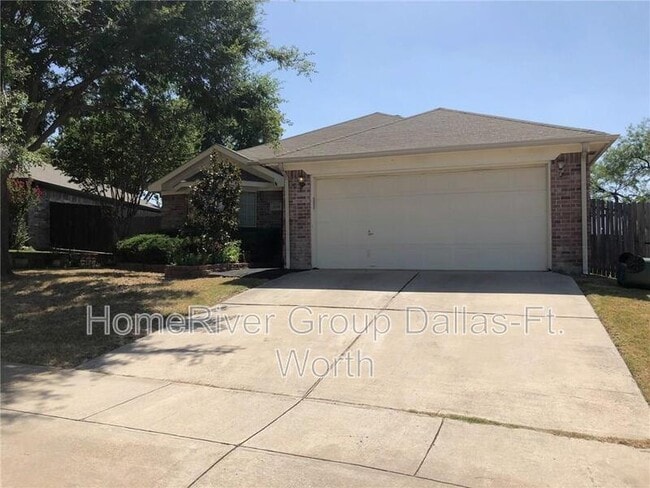 6108 Twin Maple Dr