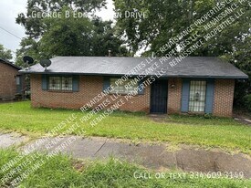 3047 George B Edmondson Dr in Montgomery, AL - Building Photo