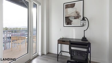 707 S Farmer Ave in Tempe, AZ - Foto de edificio - Building Photo