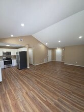 2010 S Frankfort Ave in Russellville, AR - Building Photo - Building Photo