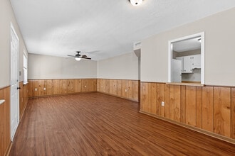 1426 Mountain Ranch Rd in Newport, TN - Foto de edificio - Building Photo