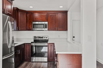 1101 N Flower St in Santa Ana, CA - Building Photo - Building Photo