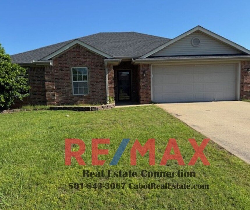 26 Peachtree Ln in Ward, AR - Building Photo
