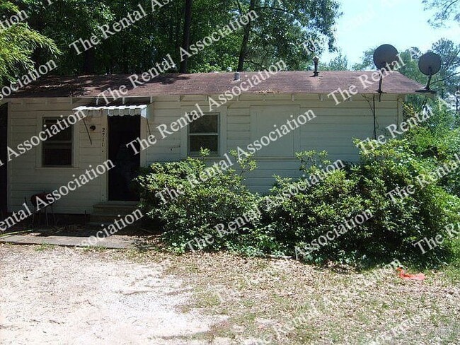 property at 2711 W California Ave